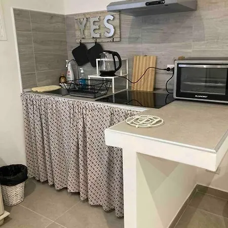 Center And Station Апартаменты Бари